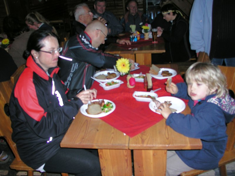 Cyklofest &nbsp; 17. kv�tna 2012 19:49:46 &nbsp; &nbsp; P5170003