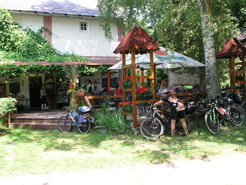 Okolo eska 5   4. ervence 2015 12:21:33     P7040068 