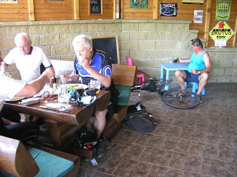 Okolo eska 5   5. ervence 2015 14:55:24     P7050096 