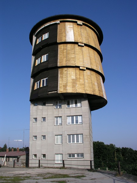 Okolo eska 5   5. ervence 2015 19:23:37     P7050104 