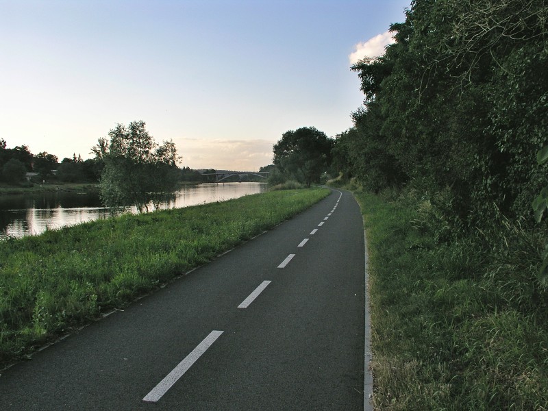 Okolo eska 5   9. ervence 2015 20:01:49     P7090196 