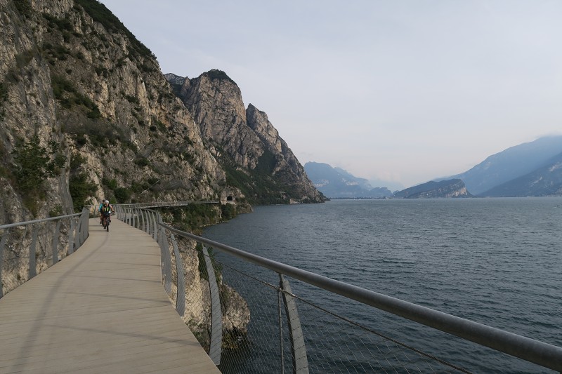 Lago di Garda &nbsp; 22. z��� 2024 9:42:06 &nbsp; &nbsp; C240922_094206_222 