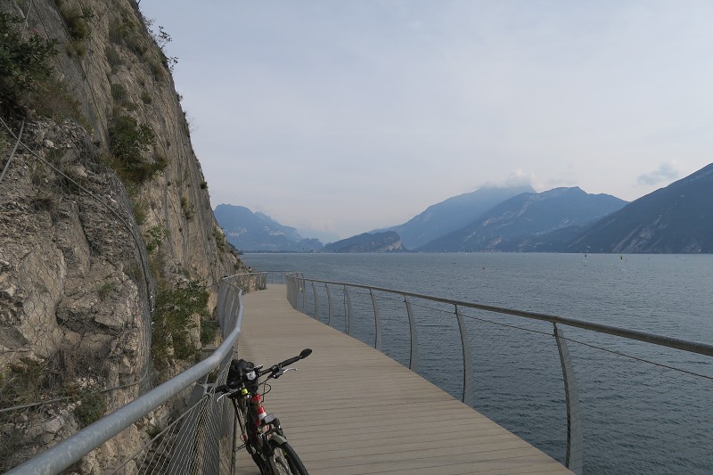Lago di Garda &nbsp; 22. z��� 2024 9:45:04 &nbsp; &nbsp; C240922_094504_223 