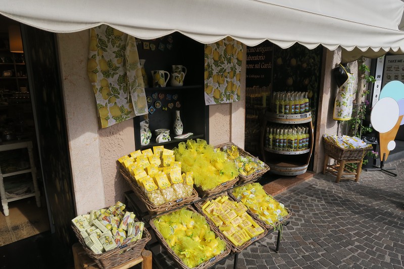 Lago di Garda &nbsp; 22. z��� 2024 10:21:39 &nbsp; &nbsp; C240922_102138_250 