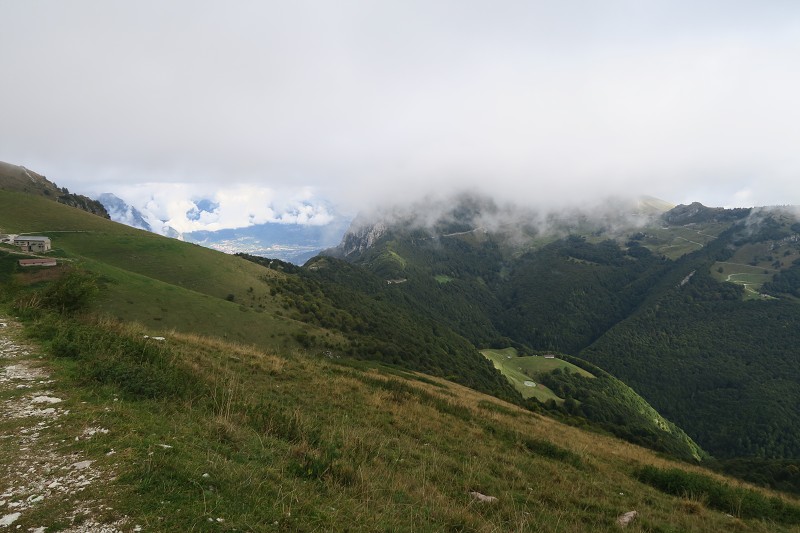 Lago di Garda &nbsp; 24. z��� 2024 10:37:37 &nbsp; &nbsp; C240924_103736_441 