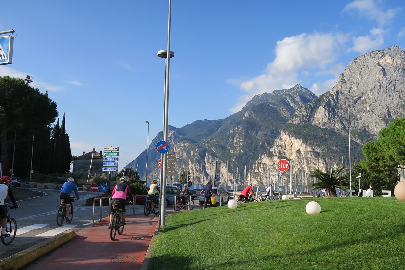 Lago di Garda &nbsp; 25. z��� 2024 9:35:31 &nbsp; &nbsp; C240925_093530_504 