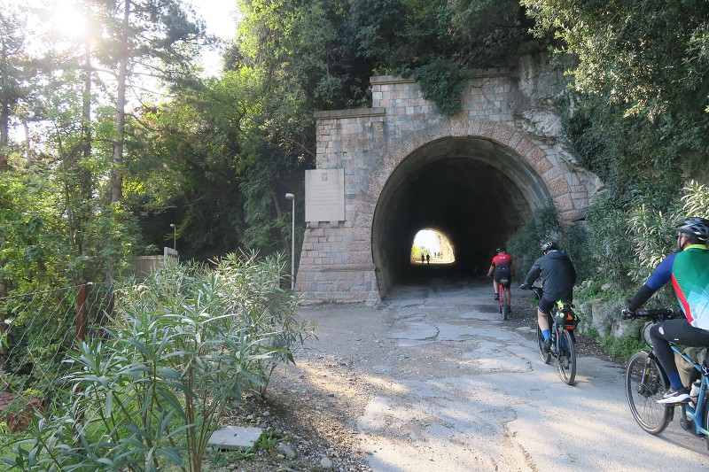 Lago di Garda &nbsp; 25. z��� 2024 9:51:18 &nbsp; &nbsp; C240925_095118_511 