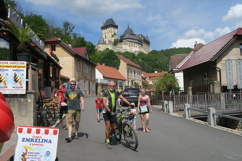 Karltejn   9. ervna 2024 14:33:55     C240609_143354_129 