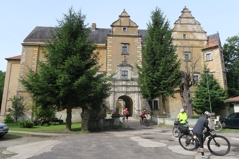 Piastovsk hrady   14. ervna 2024 9:19:41     C240614_091940_166 