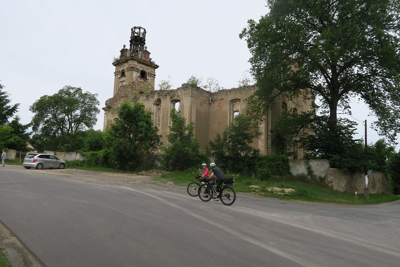 Piastovsk hrady   14. ervna 2024 12:15:08     C240614_121508_190 